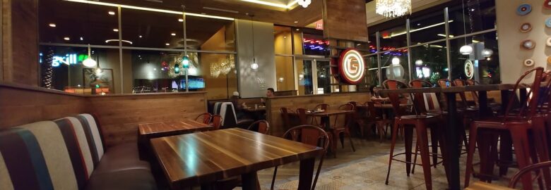 Luna Grill Market Place