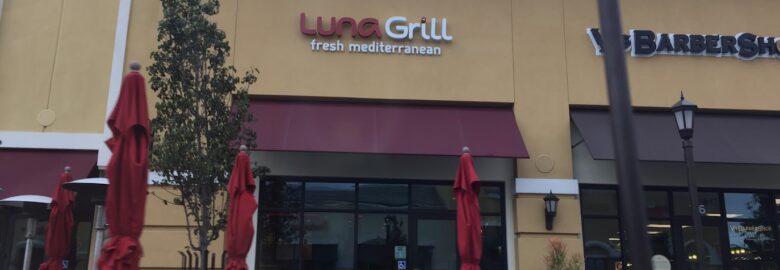Luna Grill La Costa