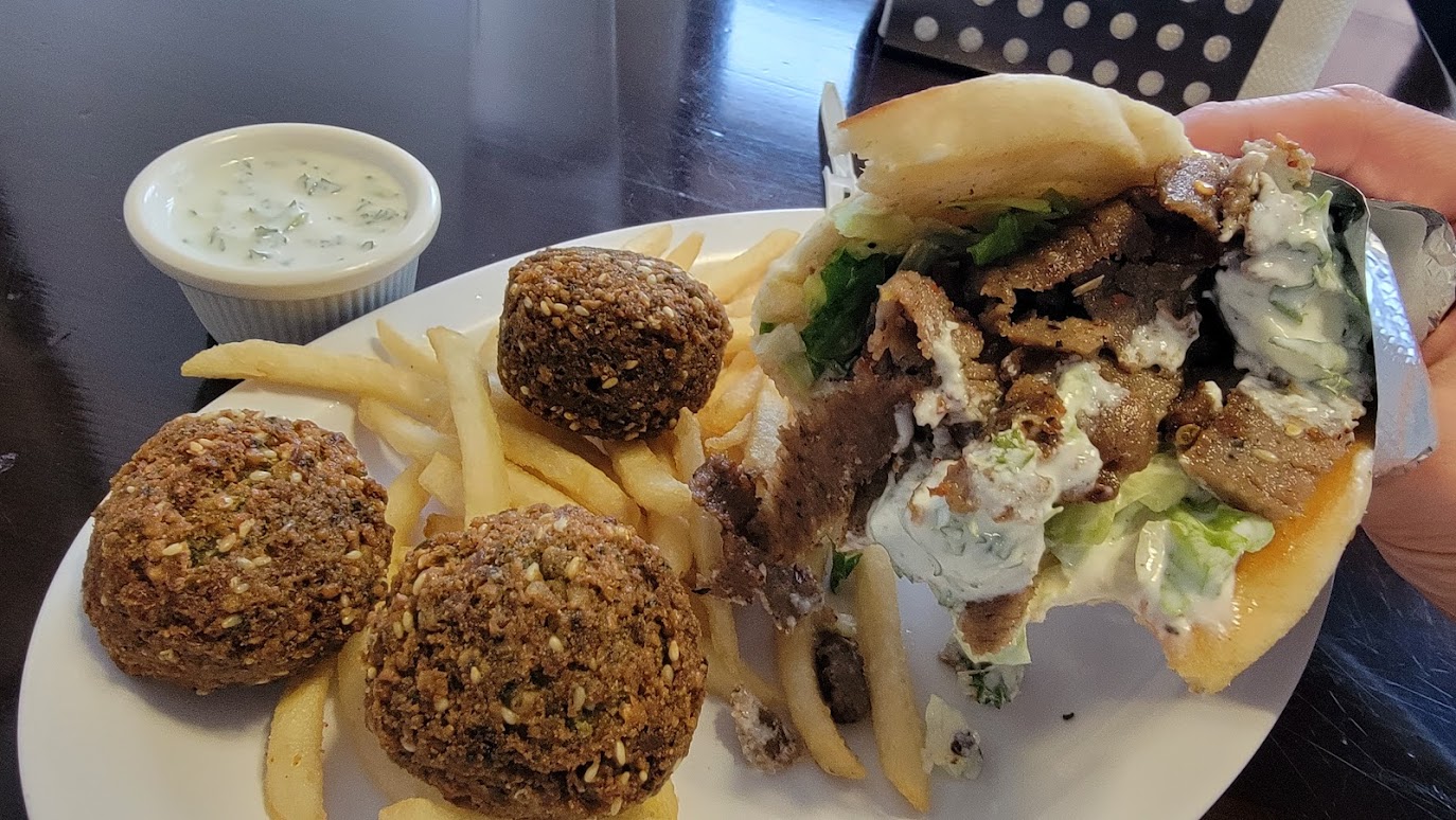 Gyro palace Persia Restaurants Near Me